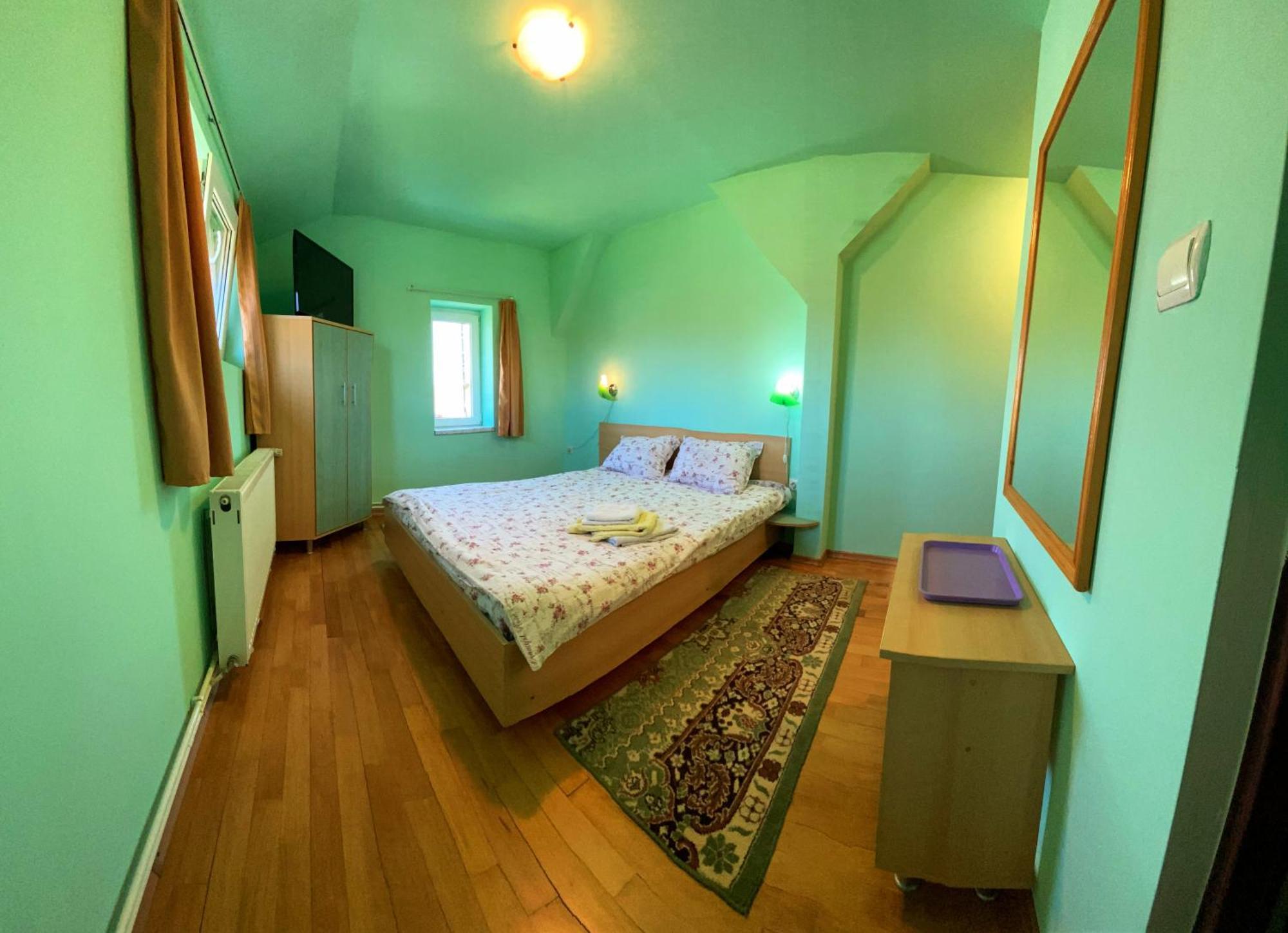 Hotel Casa Popa à Cîrţişoara Extérieur photo